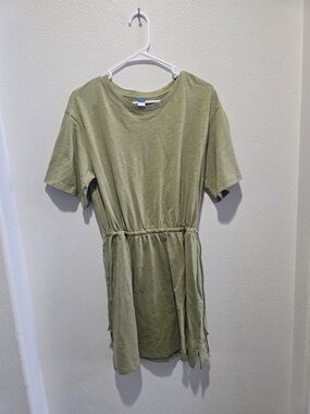 Old Navy Olive Green scoop neck light olive t~shirt dress size medium